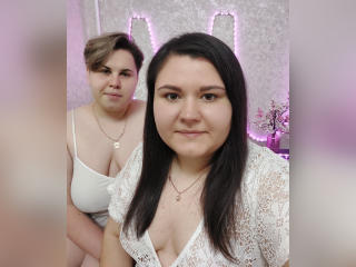 BeckyAndEllen - Live porn & sex cam - 17745994