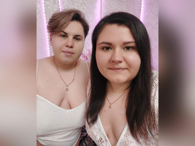 BeckyAndEllen - Live porn &amp; sex cam - 17746002