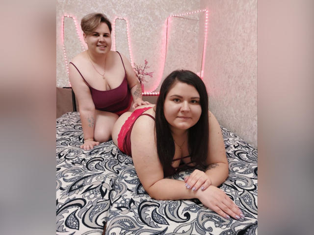 BeckyAndEllen - Live porn &amp; sex cam - 17746006