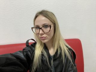 MiyaMores - Live sex cam - 17750294