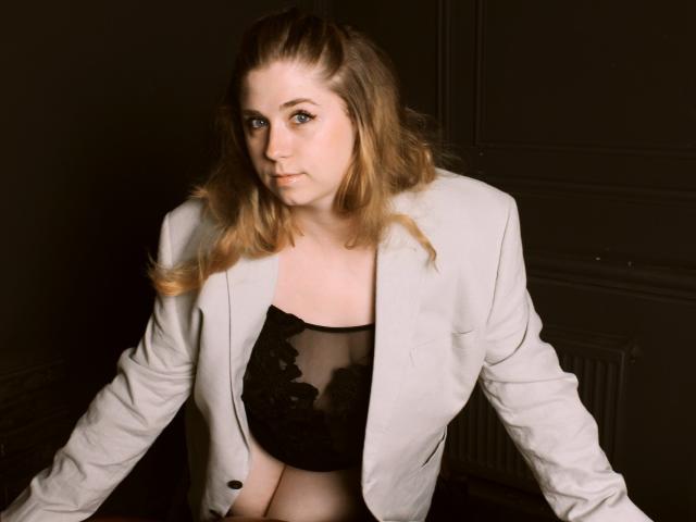 JessikaDaniels - Live sex cam - 17765262