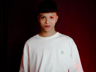 AdamClaark - Live sexe cam - 17773350