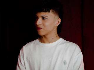 AdamClaark - Live sexe cam - 17773354