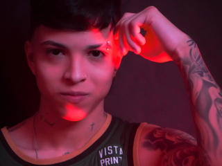 AdamClaark - Live sexe cam - 17773370