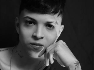 AdamClaark - Live sexe cam - 17773418