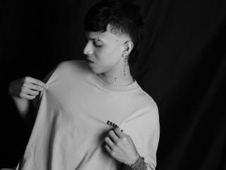 AdamClaark - Live sexe cam - 17773426