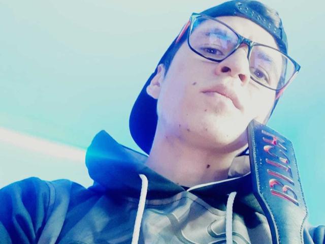 DreamHunterdz - Live Sex Cam - 17776190