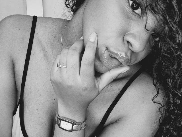 LisaMendez - Sexe cam en vivo - 17778646