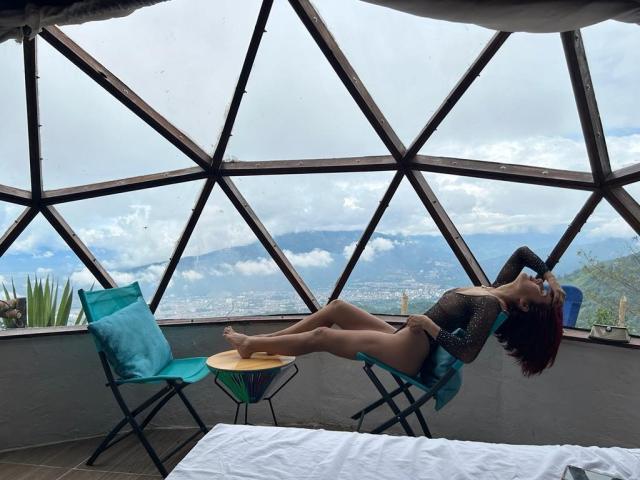 ErzaScarleth - Live porn &amp; sex cam - 17780090