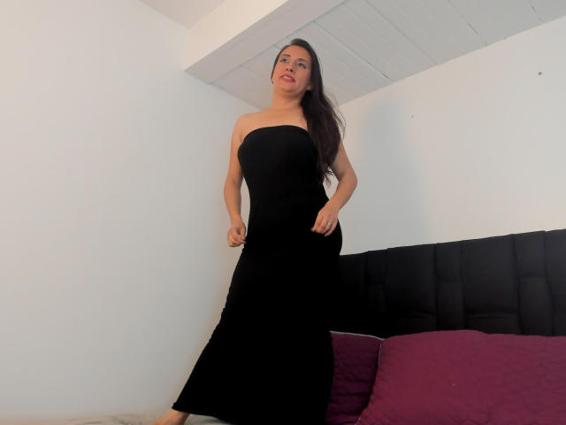 BiancaMills - Live Sex Cam - 17787994