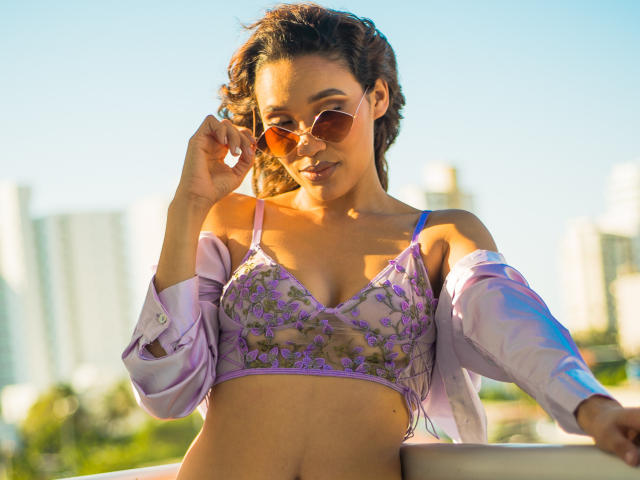 LuciaCortez - Live porn &amp; sex cam - 17793138