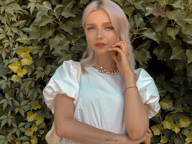 FantasyFeline - Live sex cam - 17793186