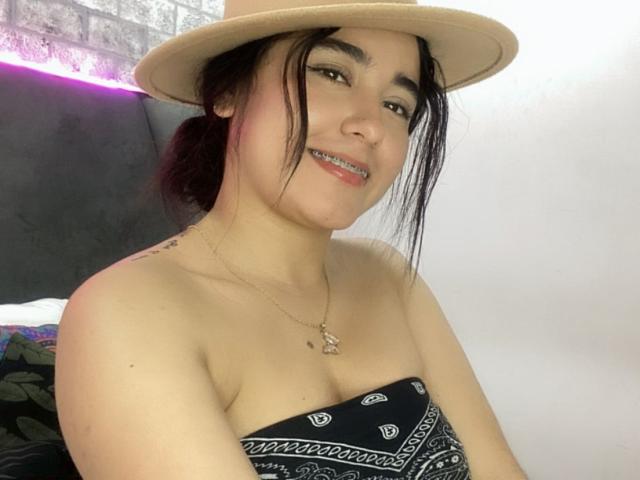 LianaBernocchi - Live sex cam - 17796230