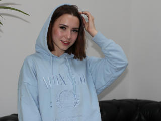 LilyaTaylor - Live sex cam - 17802586