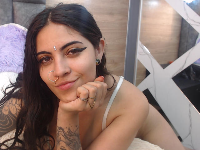 CoriPaige - Live sexe cam - 17807290
