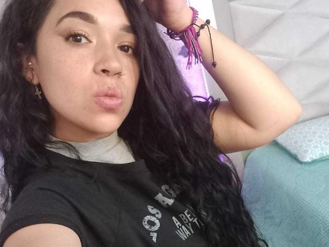 CristtalGarcia - Sexe cam en vivo - 17808078