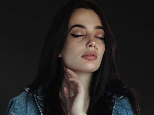 MilanaPrice - Live sex cam - 17814974