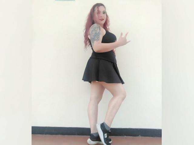 AlaiaDolly - Live sex cam - 17815278