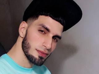 SkinnyBigCockX - Live sex cam - 17821526