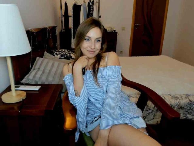 MelodyParks - Live porn &amp; sex cam - 17822458