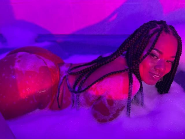 SashaRobert - Live sex cam - 17828094