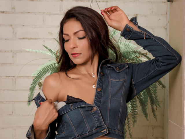HannaPetit - Sexe cam en vivo - 17829290