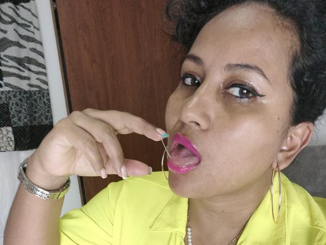 YiyaHot69 - Camera khiêu dâm &amp; quyến rũ trực tiếp - 17830722