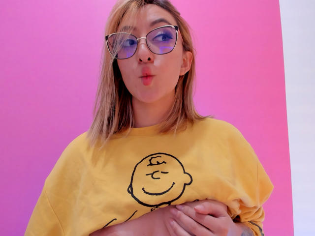 SabrinaMontana - Live porn &amp; sex cam - 17836122