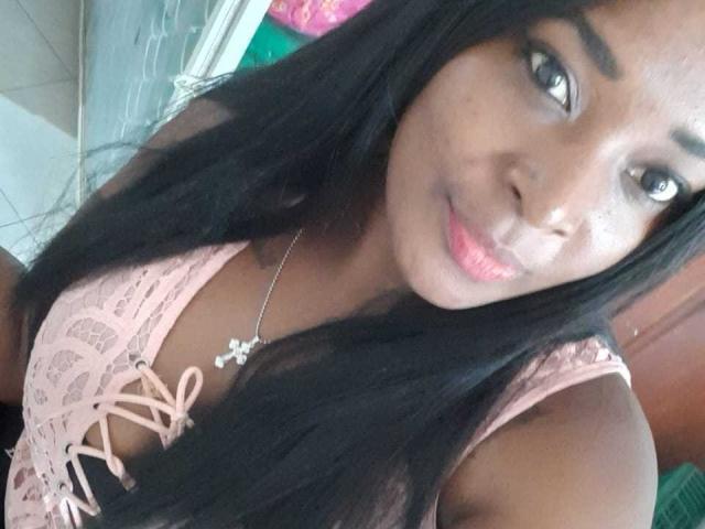 EmaEthan - Live Sex Cam - 17839566