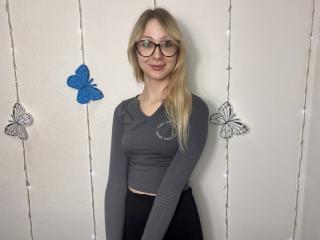 MiyaMores - Live sex cam - 17839978