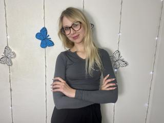 MiyaMores - Live sex cam - 17839990