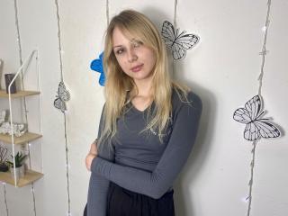 MiyaMores - Live sex cam - 17840002
