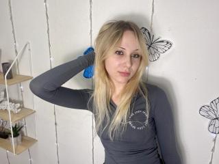 MiyaMores - Live sex cam - 17840014