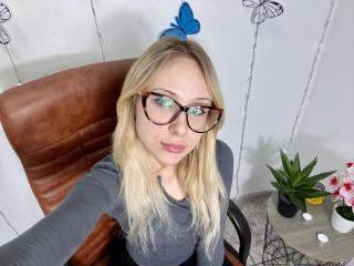 MiyaMores - Live sex cam - 17840070