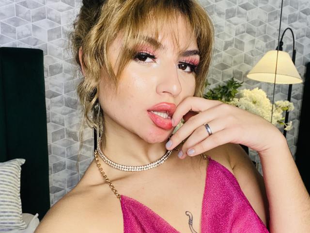 BarbaraLevy - Live Sex Cam - 17844394