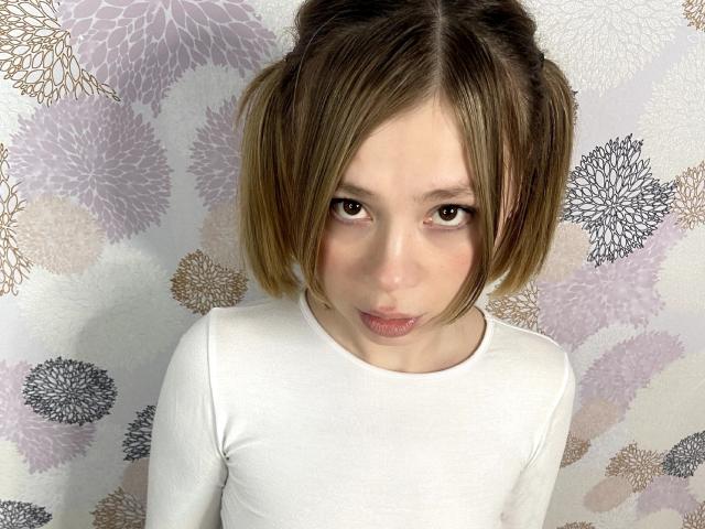 SophieMeWow - Live sex cam - 17849338