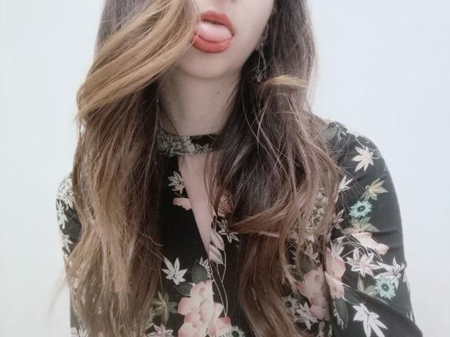 WollyMolly - Live porno og sexkamera - 17849814