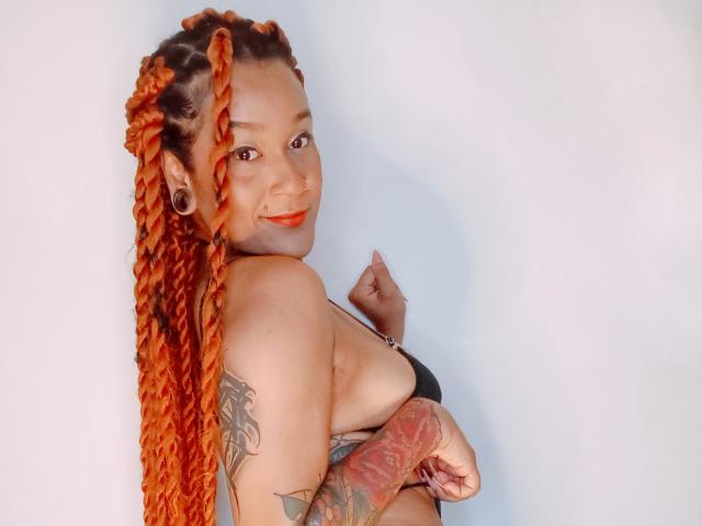 AmyStone69 - Live sex cam - 17850554