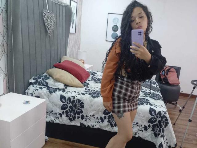 CristtalGarcia - Live sex cam - 17850582