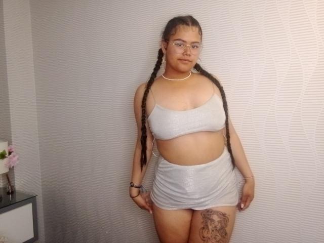 ChloeRomeo - Live sex cam - 17850938