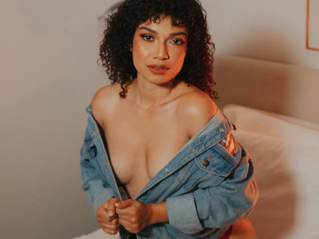 KarinaCurls - Live sex cam - 17853078
