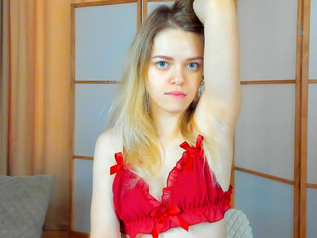 LadyBellaa - Live sex cam - 17858550