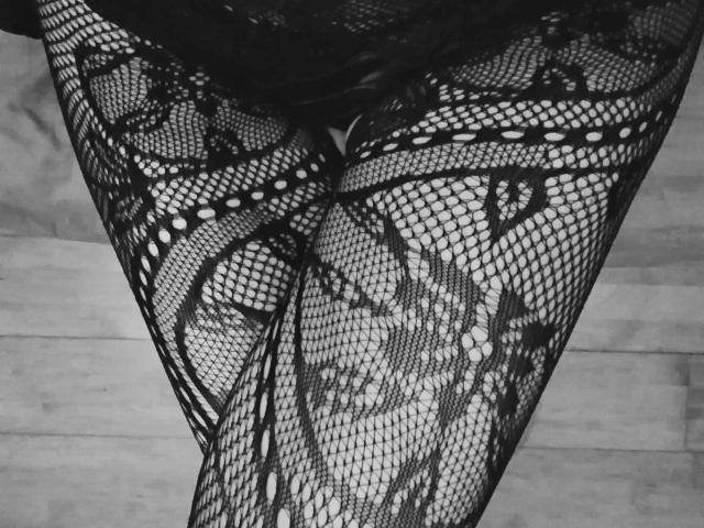 EmmaHotestLove - Sexe cam en vivo - 17863922