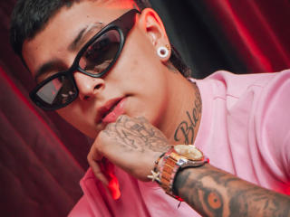 ZackBlessed - Live sex cam - 17863974