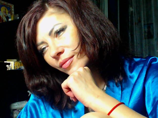 JuliaIce - Live sex cam - 17870178
