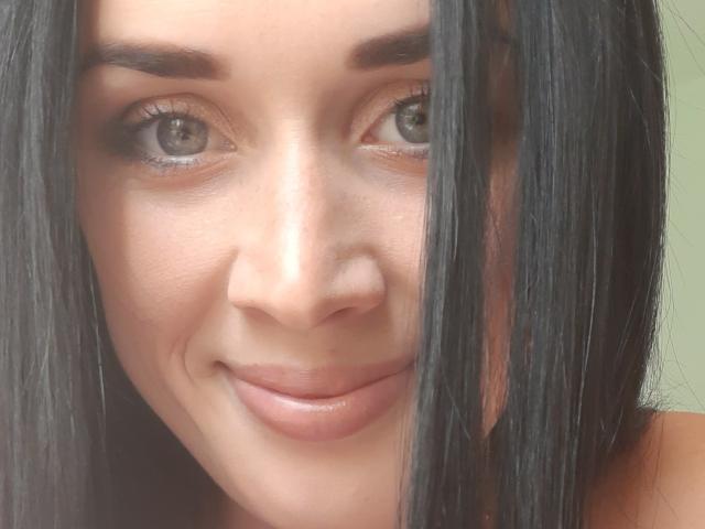 MalinkaSweety - Live porn &amp; sex cam - 17872862