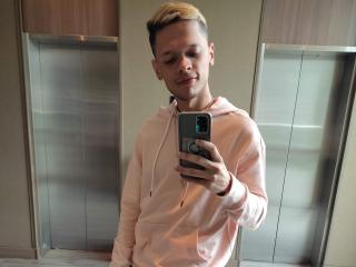 TrevorHot - Sexe cam en vivo - 17882942