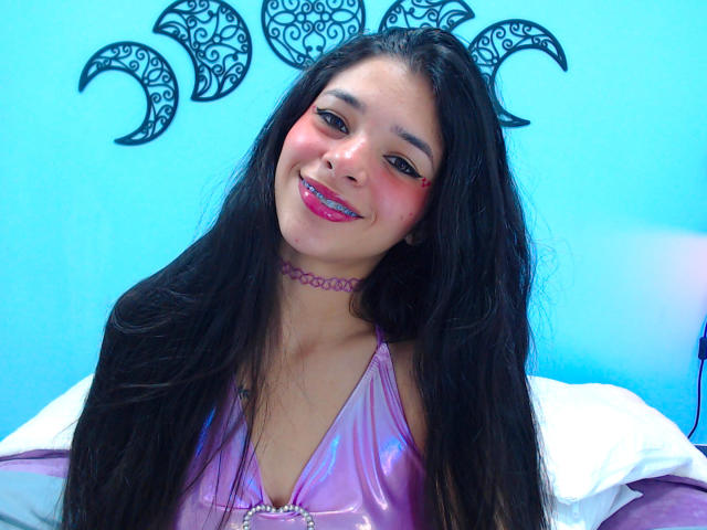 LisaBrunett - Live Sex Cam - 17883758