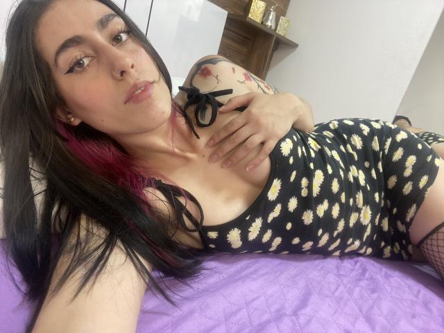 JazzeRusot - Live sexe cam - 17883998