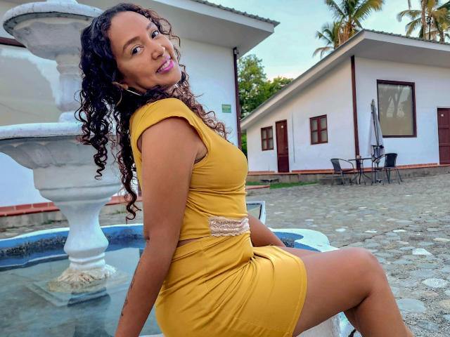 BetzabethMiller - Live porn &amp; sex cam - 17890990